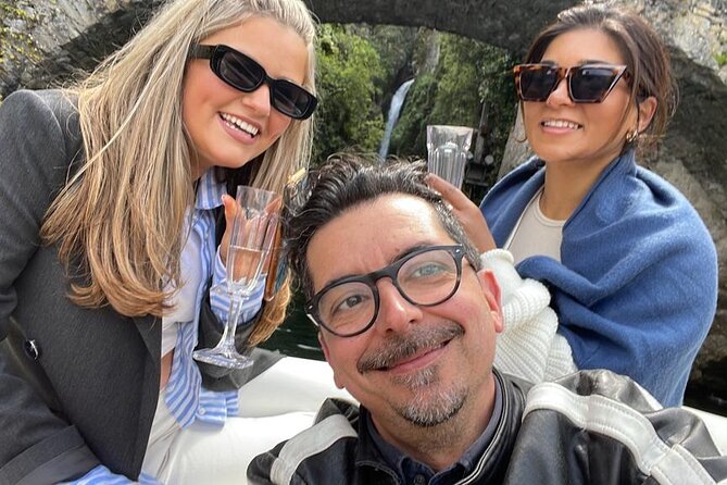 1 Hour Private and Guided Cruise to Lake Como Mostes motorboat - Laglio and Villa Oleandra: The Clooney Connection From the Water