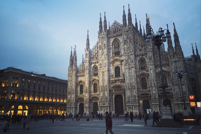 2-hours Duomo of Milan guided experience with entrance tickets - Private tour upgrade: when it’s worth paying extra