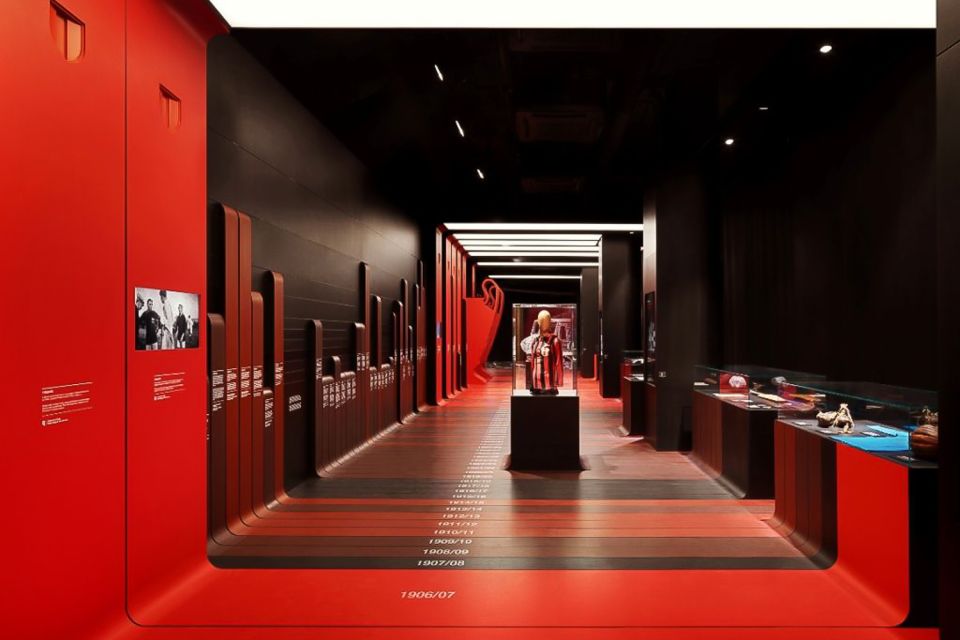 Casa Milan: Museum Entry Ticket - Entering Casa Milan: the museum layout you can finish in one sitting