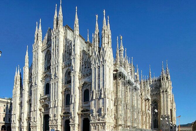 Cathedral & Skyline: Duomo di Milano Tour with Rooftop Access - Terrazze del Duomo rooftop views: how skyline time really works