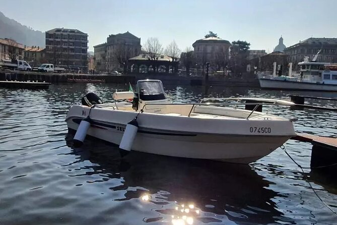 From 1H to 4H License Free Boat Rental 40cv Lake Como - Why this license-free Lake Como boat feels like a cheat code