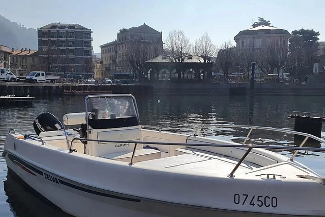 From 1H to 4H License Free Boat Rental 40cv Lake Como - Time on the water: picking 1, 2, 3, or 4 hours