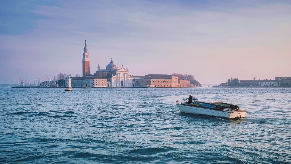 From Milan: Venice and Verona Full-Day Tour by Train - Venice’s highlights loop: Saint Mark’s Square, Basilica, and Bridge of Sighs