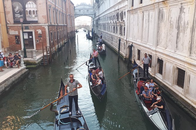 From Milan: Venice Full-Day Guided Tour With Boat Ride - The 7:00 am start from Piazza Duca d’Aosta