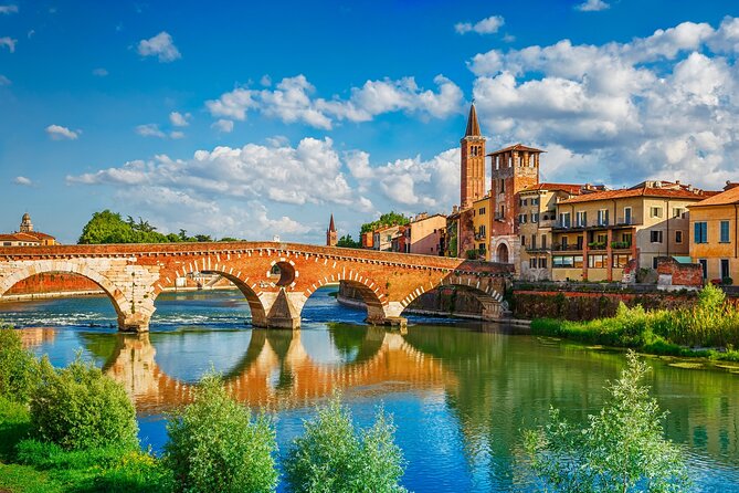 From Milan: Verona, Sirmione and Lake Garda Tour with Boat Cruise - Lake Garda by Private Boat Cruise: The Best Part, With One Catch