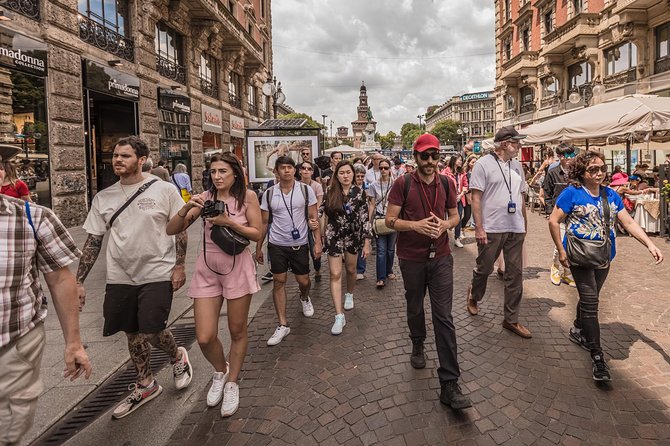 Historic Milan Tour with Skip-the-Line Last Supper Ticket - Piazza dei Mercanti via Via Dante: a medieval pocket with modern energy