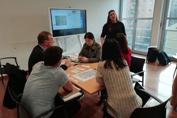 Intensive Italian Language Course in Milan - Textbooks included, plus extra materials that keep lessons current