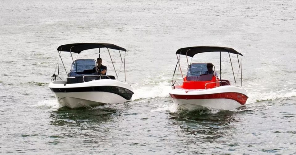 Lake Como: 3-Hour Boat Rental - Swim breaks: the ladder is your friend, but bring the right gear