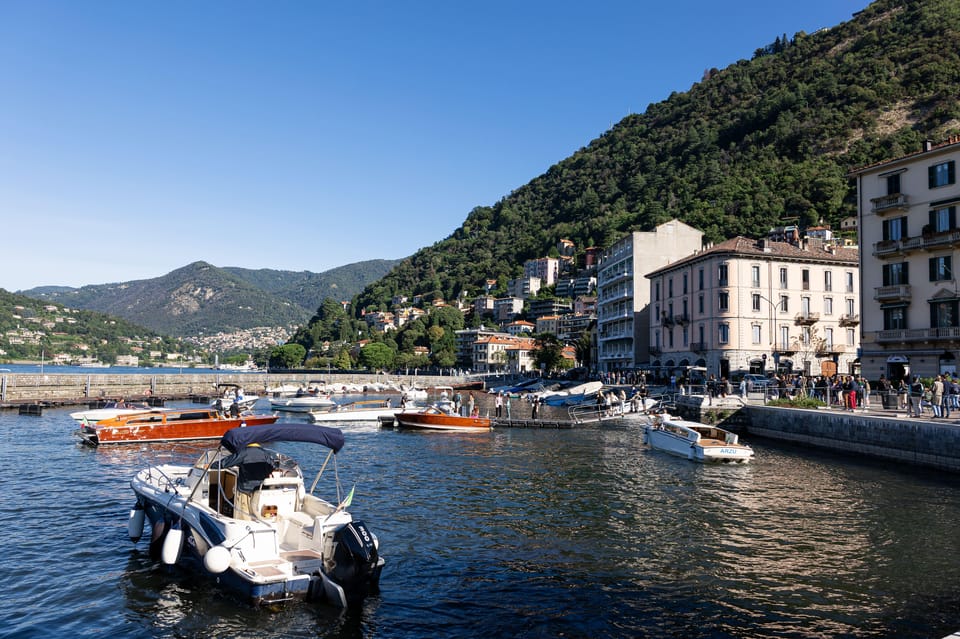 Lake Como: Exclusive Boat Tour - Pass by Villa Erba: the first big-name moment