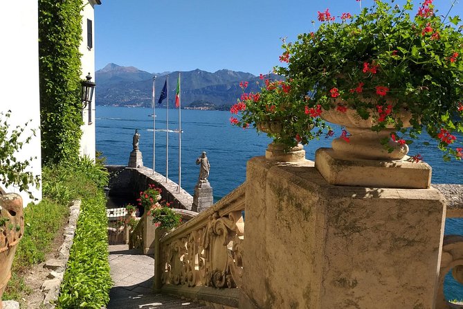 Lake Como Highlights - Villa Balbianello & Bellagio exclusive full-day tour - Lenno walk: a breather before Bellagio’s stairs
