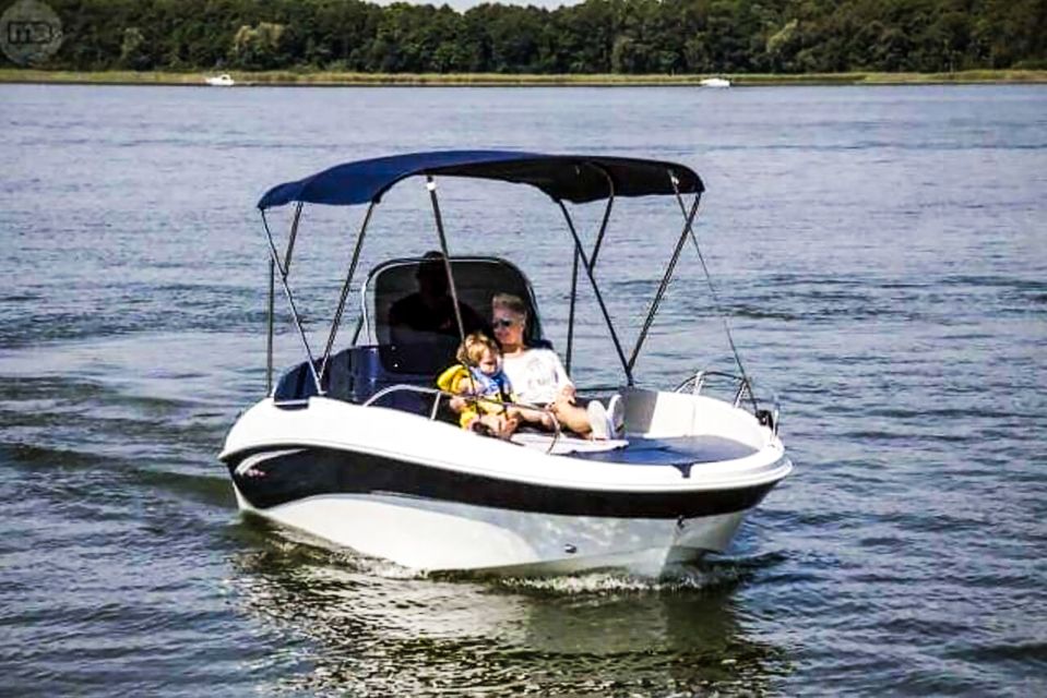 Lake Como: Motor Boat Rental - The big value: swimming and sunning on your schedule