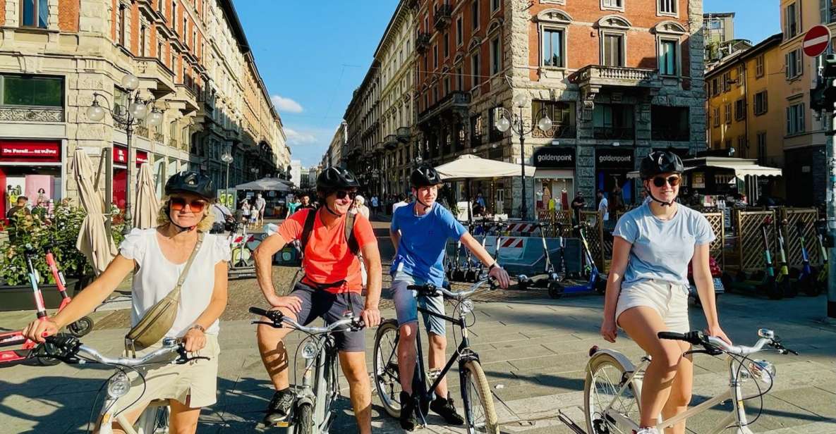 Milan: Bike tour of the city - Stop-by-Stop Ride: Porta Nuova, Brera, Scala, Duomo Area, and Beyond