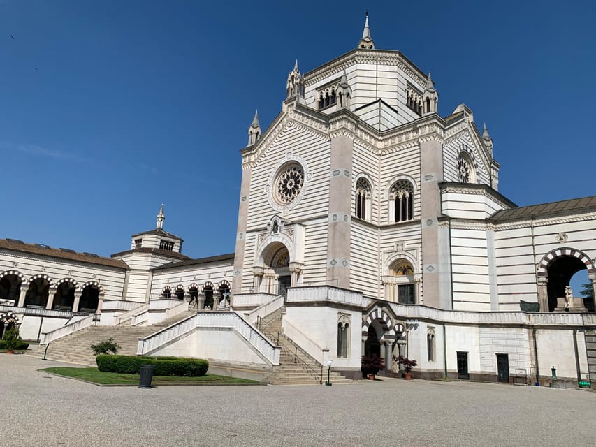 Milan: City Highlights Bike Tour - Brera, Chinatown, and Monumental Cemetery: Milan with texture