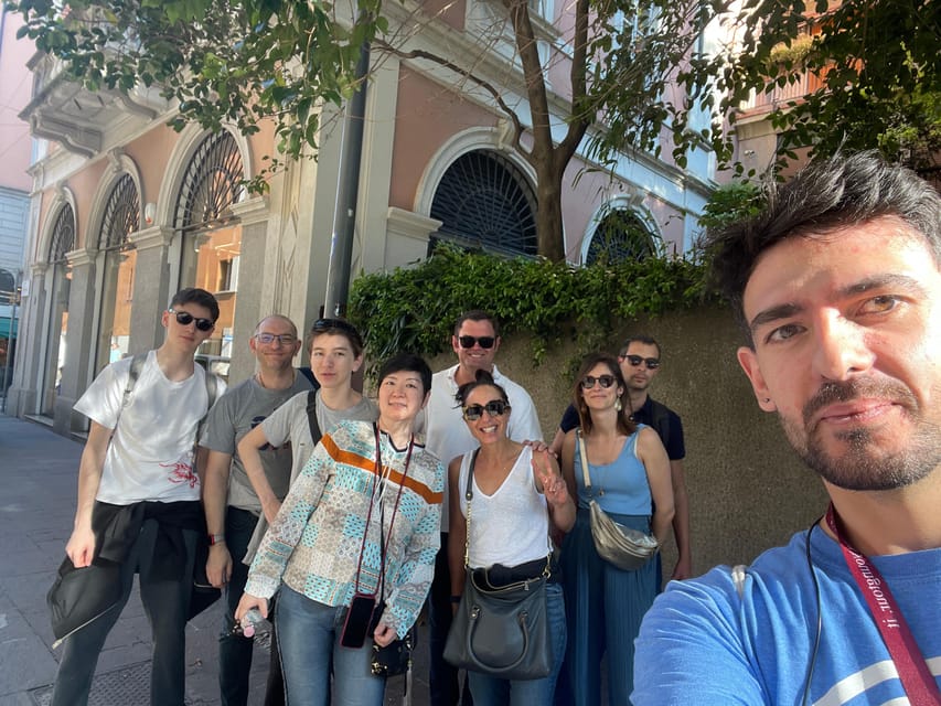 Milan: City Highlights Bike Tour - The Duomo and Galleria sprint: Two icons, one quick orientation boost