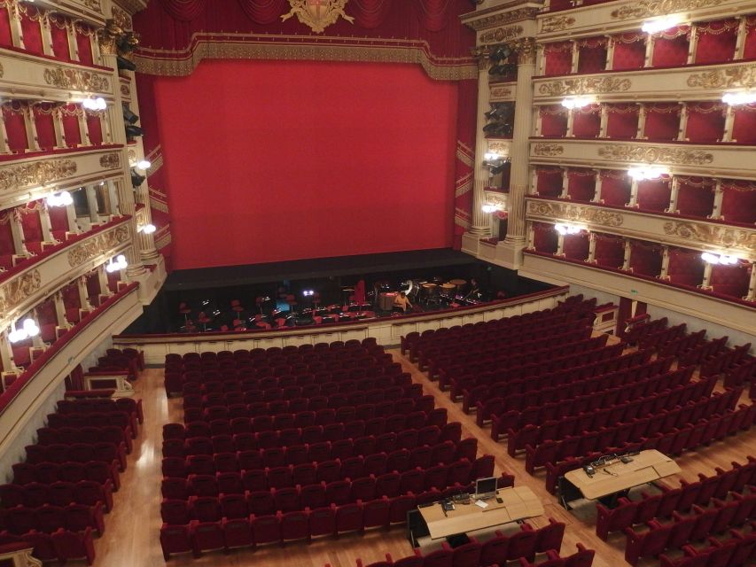 Milan: City Highlights Walking Tour - What to Wear and Bring (So You Don’t Pay Extra)