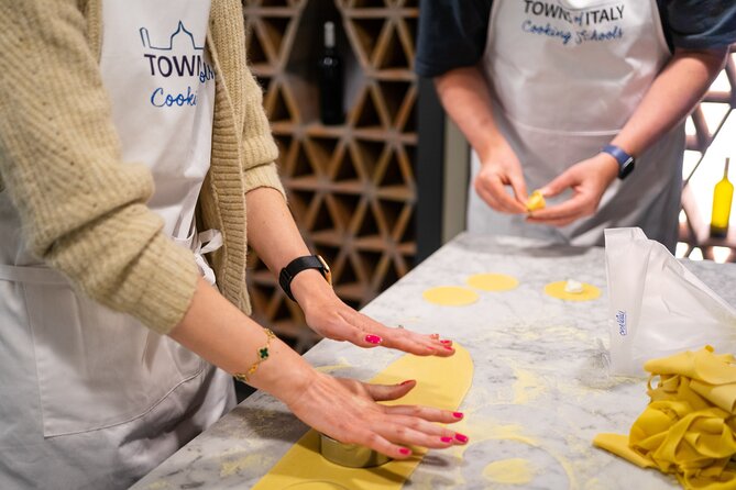 Milan Culinary Experience: Pasta & Gelato or Tiramisù Class - Gelato Techniques: From Natural Flavors to the Eating Cone