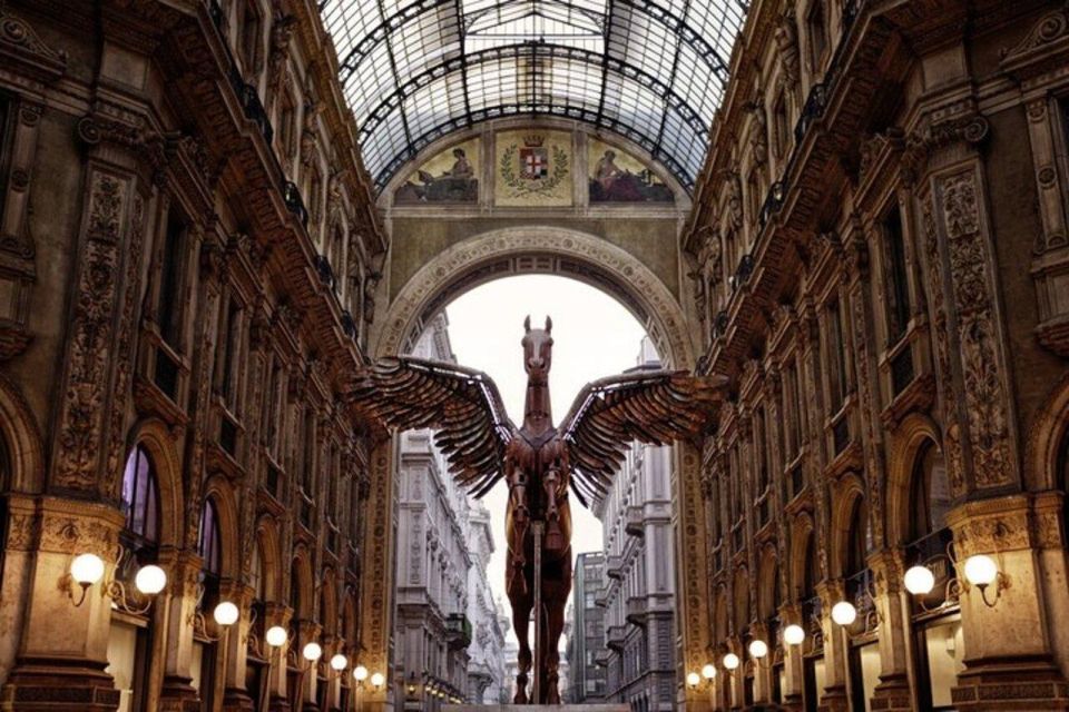 Milan: Design and Fashion Walking Tour - Starting at Fontana dei Tritoni and walking into Milan’s style lanes