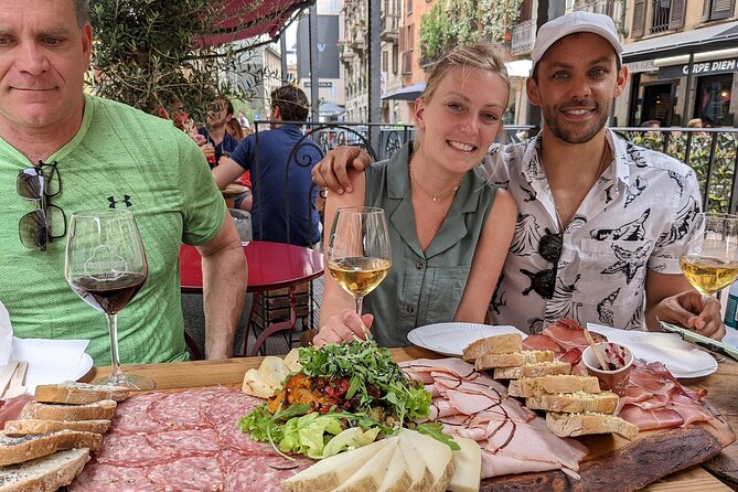 Milan Gourmet Tour: A Premium Tasting Experience by Do Eat Better - Via della Moscova Sweet Finish: Cannoncini or Gelato in Brera