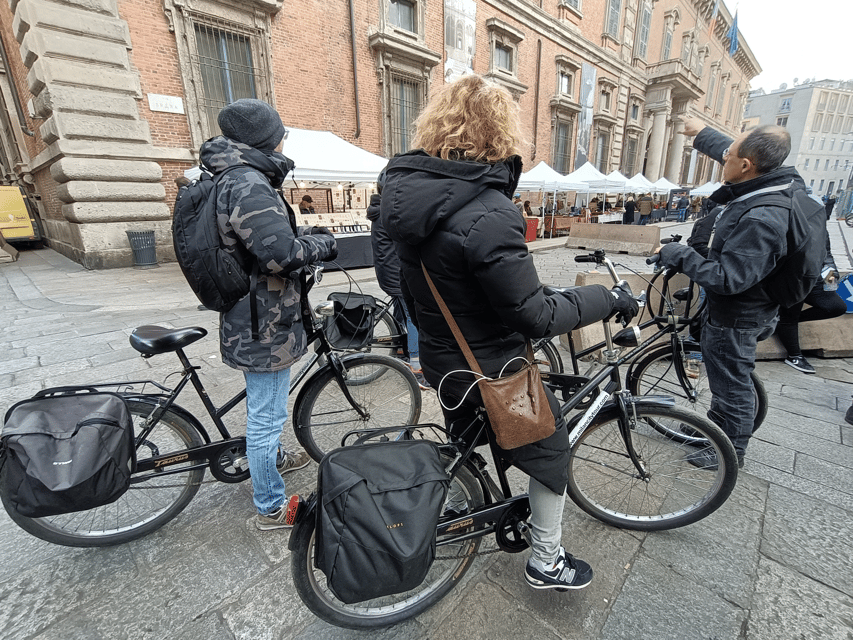Milan: Guided Bike Tour - San Lorenzo and the Roman columns: Milan’s older layers