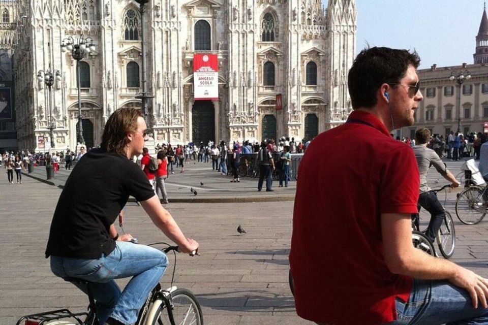 Milan : Historic Private Walking Tour - Piazza Mercanti: a historic square stop that helps you picture the city