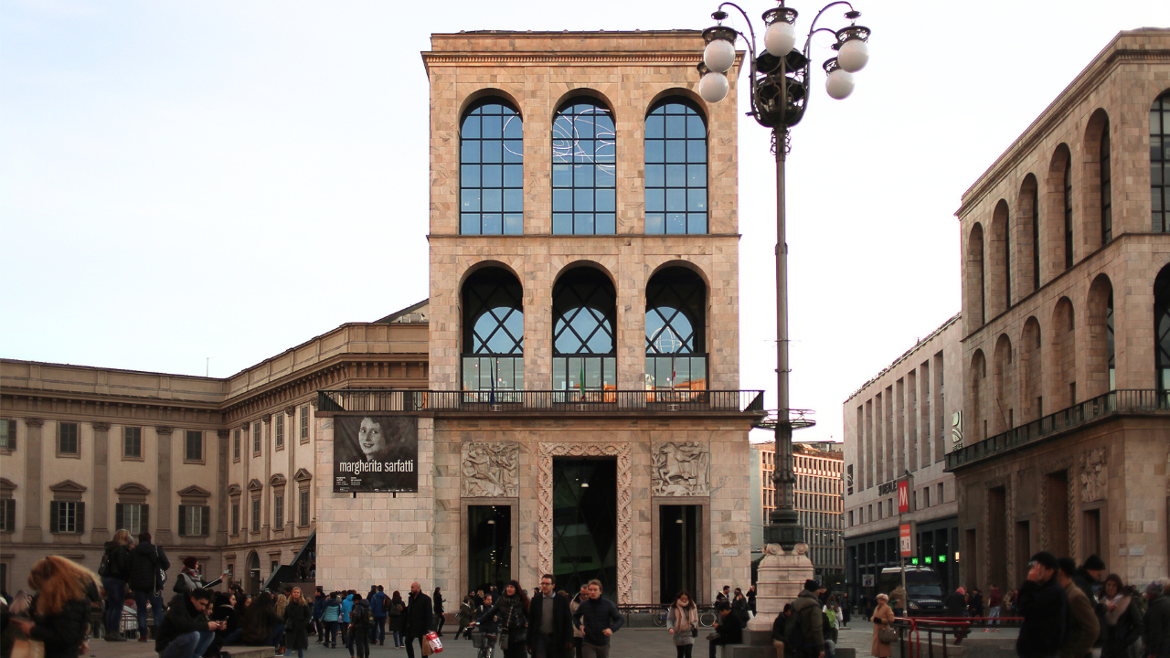 Milan: Museum of the 900 Entry Ticket with Audio Guide - Palazzo dell’Arengario and the Duomo moment: where timing helps