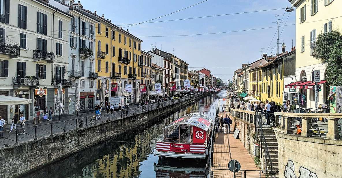 Milan: Navigli District Canal Boat Tour with Aperitivo - Picking your time slot: sunset versus a later departure