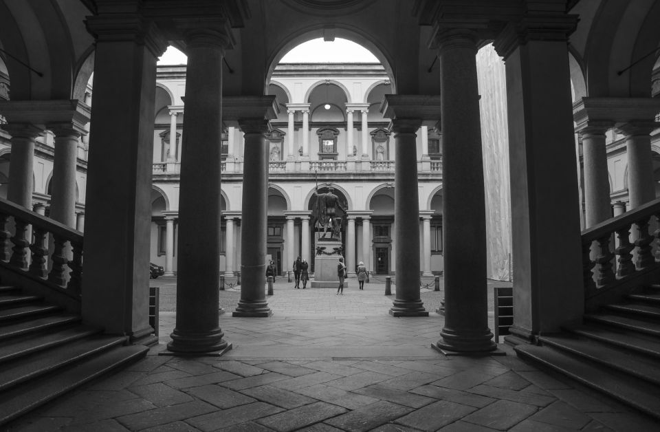 Milan: Pinacoteca Art Gallery and Brera District Guided Tour - How the guide keeps the story clear (not overwhelming)