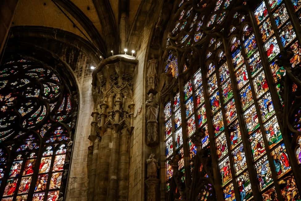 Milan: Priority Access Duomo and Rooftop Tour - Value check: paying $51.24 for rooftop + guide + priority access