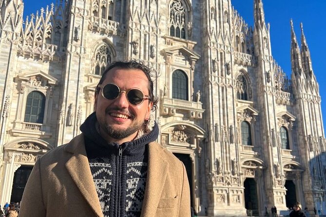 Milan Private Walking Tasting Tour with Secret Food Tours - Shopping street stroll: a quick Milan makeover