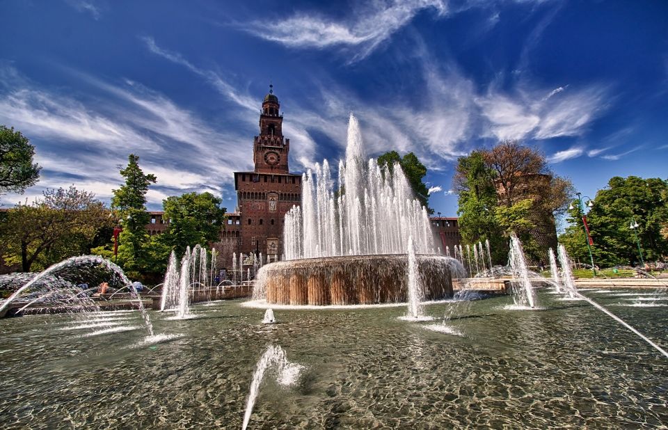 Milan: Sforza Castle and Michelangelo's Pietà Rondanini Tour - The Courtyards and Renaissance Architecture That Make the Castle Feel Alive