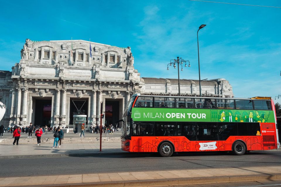 Milan: Skip-the-Line Duomo Guided Tour & Hop-on Hop-off Bus - First Stop: Meeting at 12Oz Coffee Joint (and Not Stressing It)