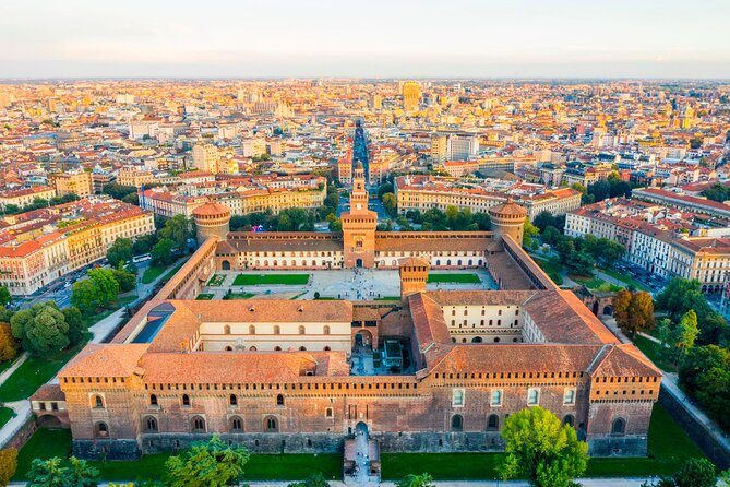 Milan Small Group: Duomo & Rooftop, Sforza Castle, Gelato Tasting - Stop 4: Piazza della Scala (Outside View of La Scala)