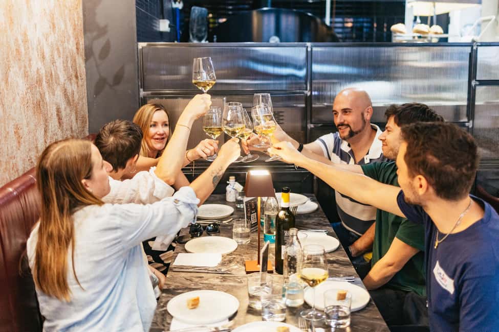 Milan: Street Food Walking Tour - Before you go: what to expect from the group and the guide