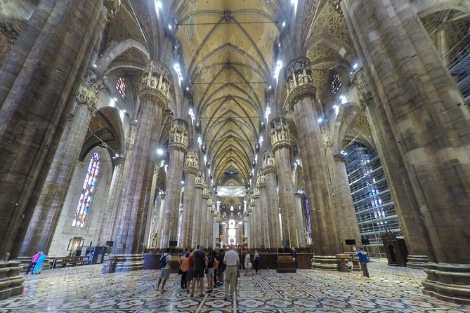 Milan Super Saver: Skip-the-Line Duomo and Rooftop Guided Tour - Timing inside a 2.5-hour tour block