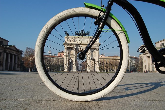 Milan's Hidden Gems: Unique Bike Tour (ENG, NL) - Piazza della Conciliazione and CityLife: Upscale Milan and the New Skyline