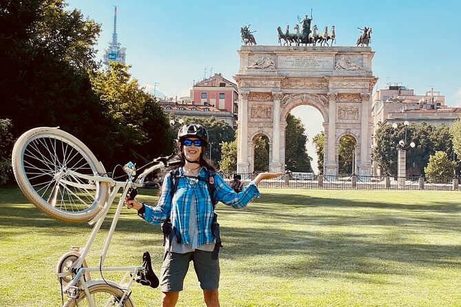 Miles and smiles /// Milan's ride - Cadorna and Sant’Ambrogio to Darsena and the Navigli