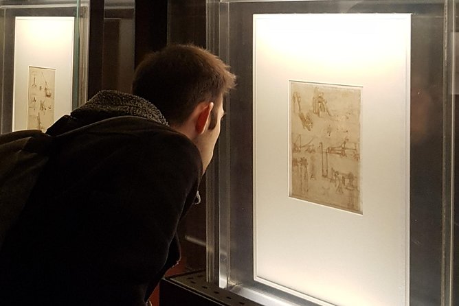 Pinacoteca Ambrosiana and da Vinci's Codex Atlanticus admission in Milan - Pinacoteca Ambrosiana: the easy Milan start point near Duomo