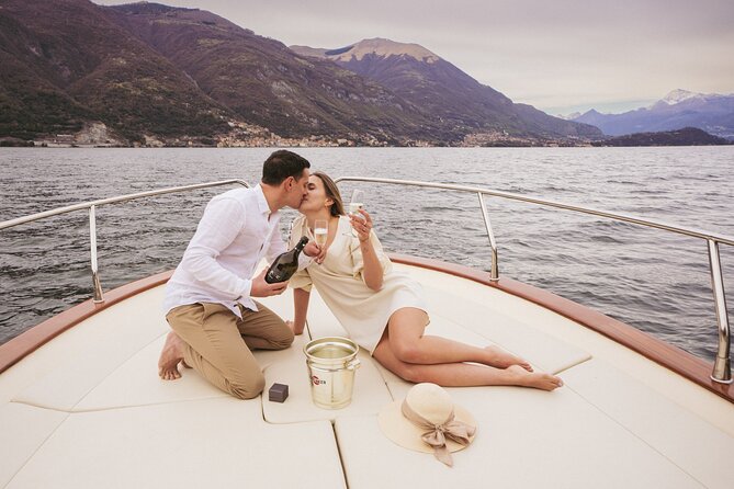 Private Boat Tour on Italian Gozzo on Lake Como - Drinks on board: prosecco, fresh drinks, and adult-only alcohol