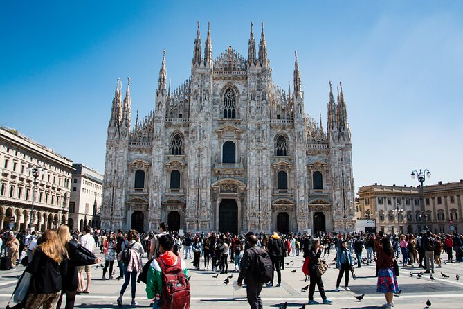 Private Milan Highlights Tour – Iconic Sights & Hidden Gems - Piazza Affari and Cattelan’s provocation in the financial district