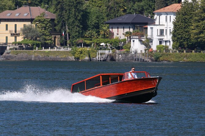 Private Tour by Classic Wooden Boat on Lake Como - A classic wooden boat on Lake Como changes how you see the villas