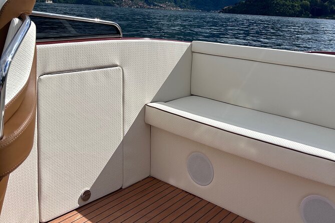 Private wooden boat tour on Lake Como - Villa d’Este and Cernobbio: luxury feel, human-scale time