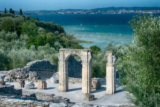 Sirmione & Verona, Lake Garda, tour from Milan - Verona City Center: Piazza Bra and Piazza Erbe in a Guided, Calm Pace