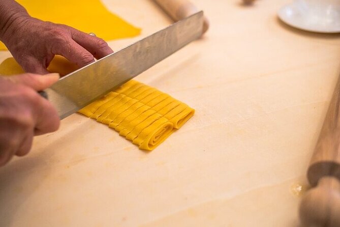 Small group Pasta and Tiramisu class in Como - Price and value: is $229.87 per person worth it?