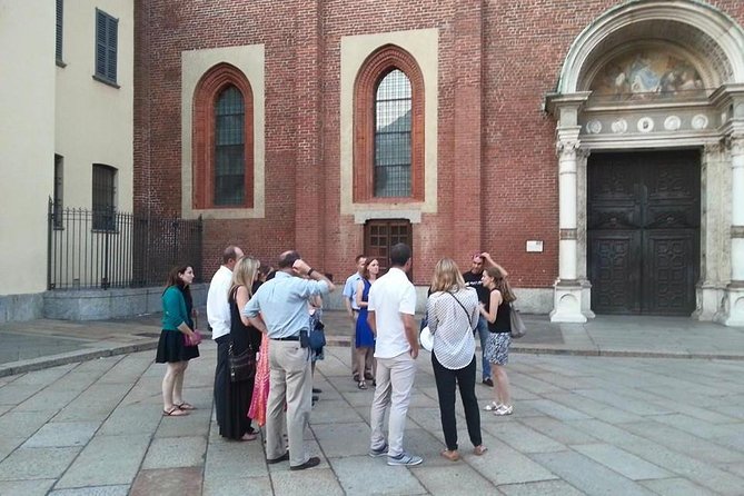 The Last Supper & Church of San Maurizio tour in Milan-group tour - Entering Santa Maria delle Grazie: the Renaissance setup you want