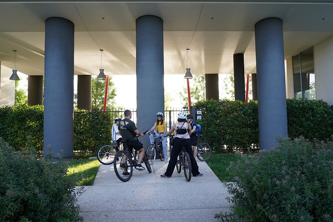 The Milan you don't expect, bike tour with picnic on the lake - Boscoincittà: the city forest start that resets your mood