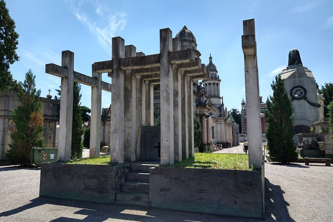 The Monumental Cemetery of Milan Guided Experience - Walking Into Milan’s Monumental Cemetery Like an Open-Air Gallery