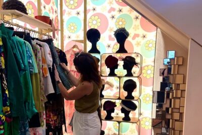 Vintage Shopping Tour in Milan - Via Gian Giacomo Mora: Designer Brands, Real-World Deals
